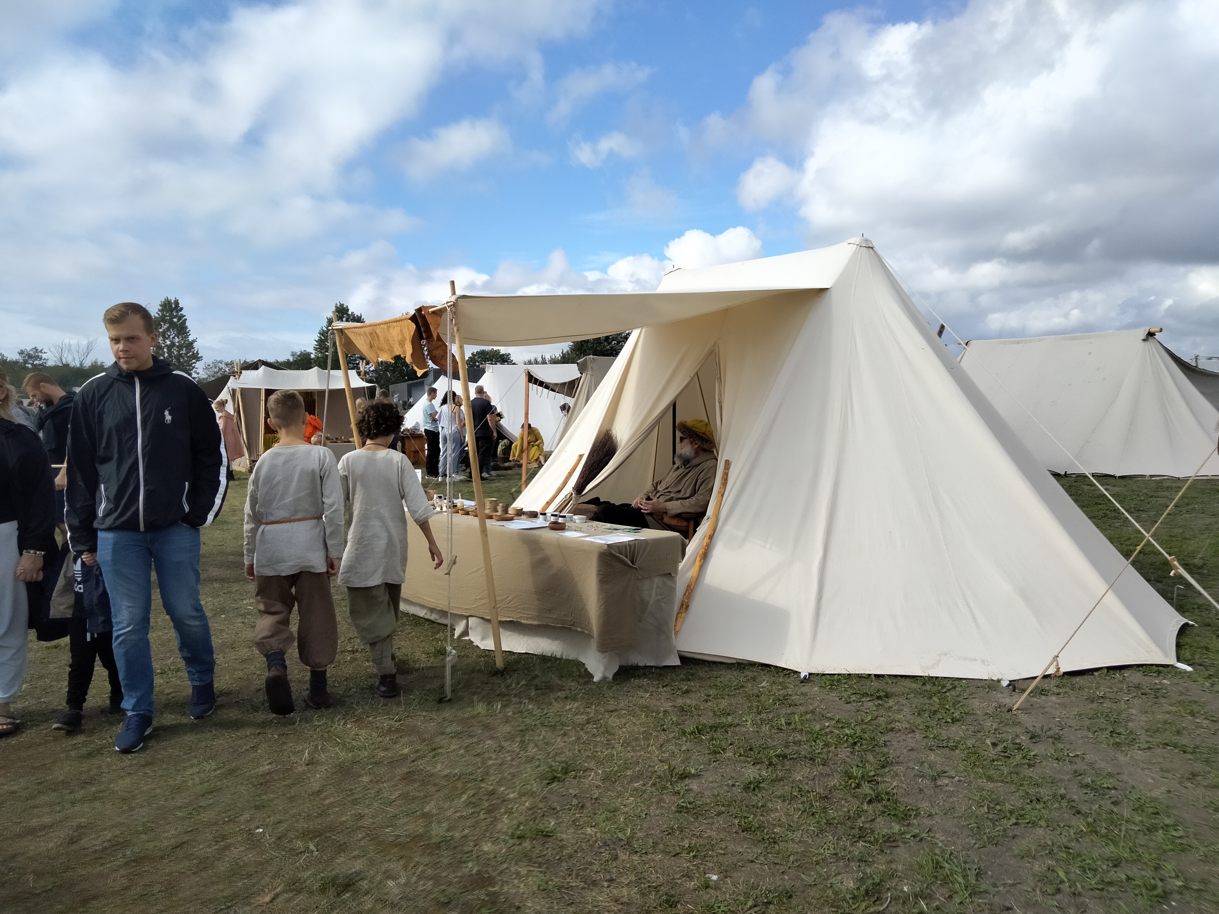 Markedsboden